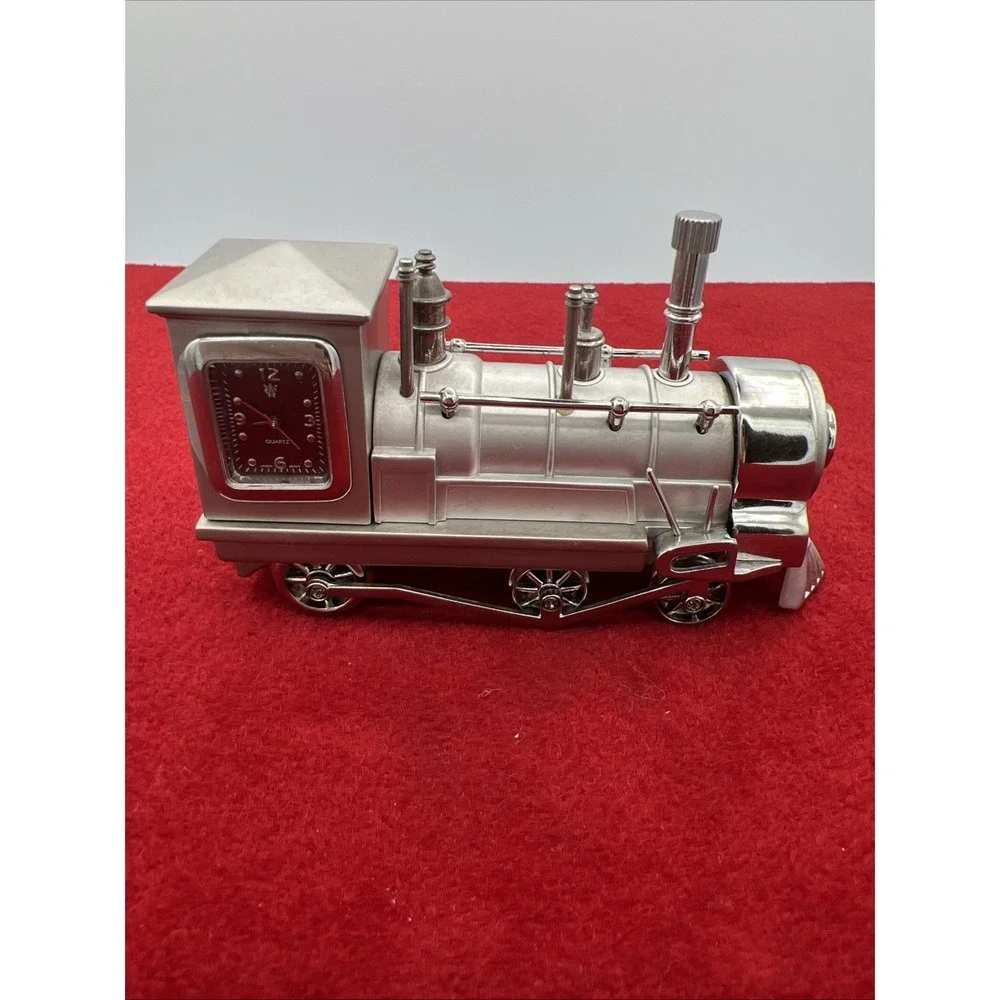 Small‎ Solid Metal Steam Train Desktop quarts Clock Japan Movement